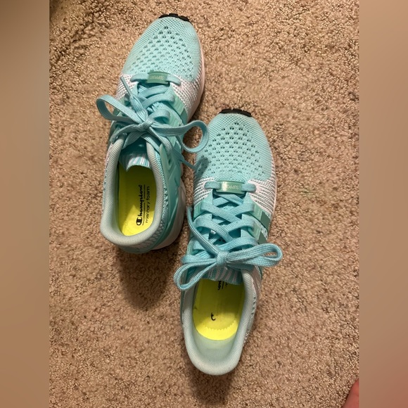 NEW Adidas Tennis Shoes - Picture 2 of 4